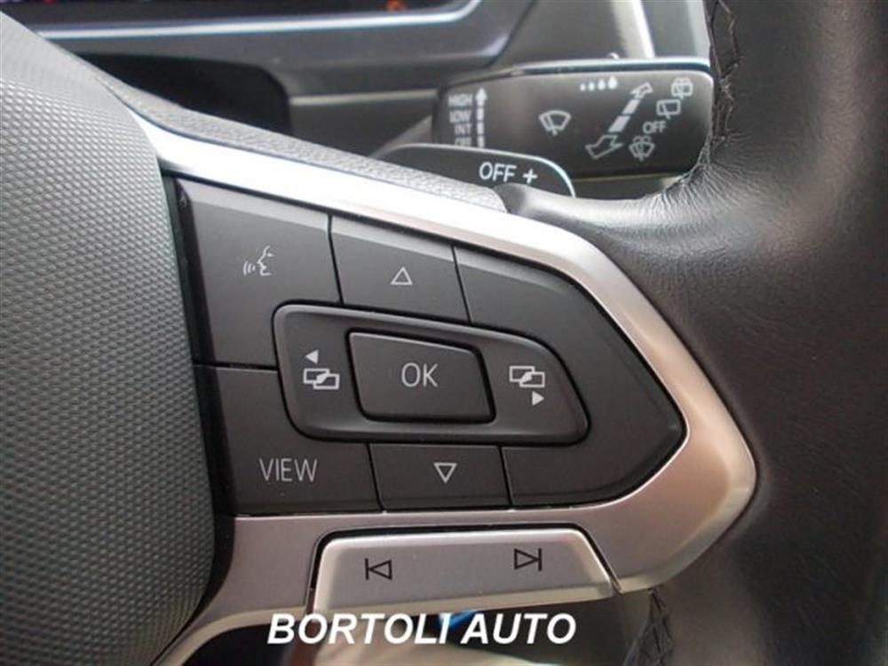 Golf   Golf 1.0 eTSI 23.000 KM E
