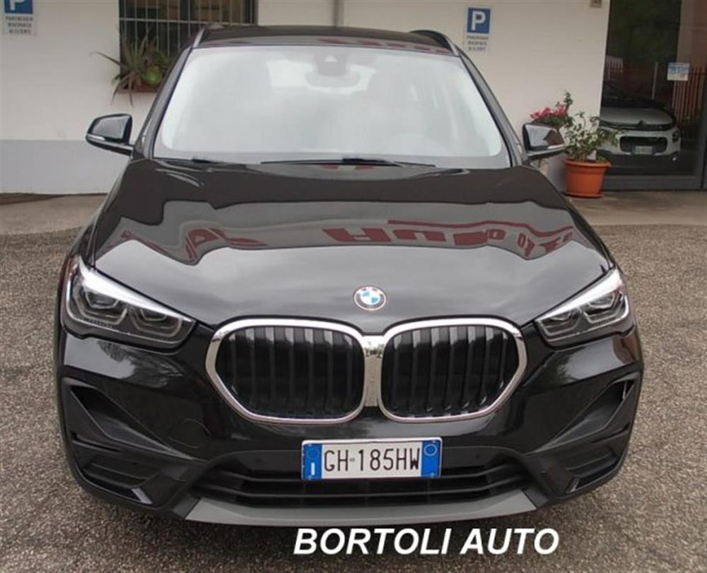 X1   X1 xDrive18d 28.000 KM