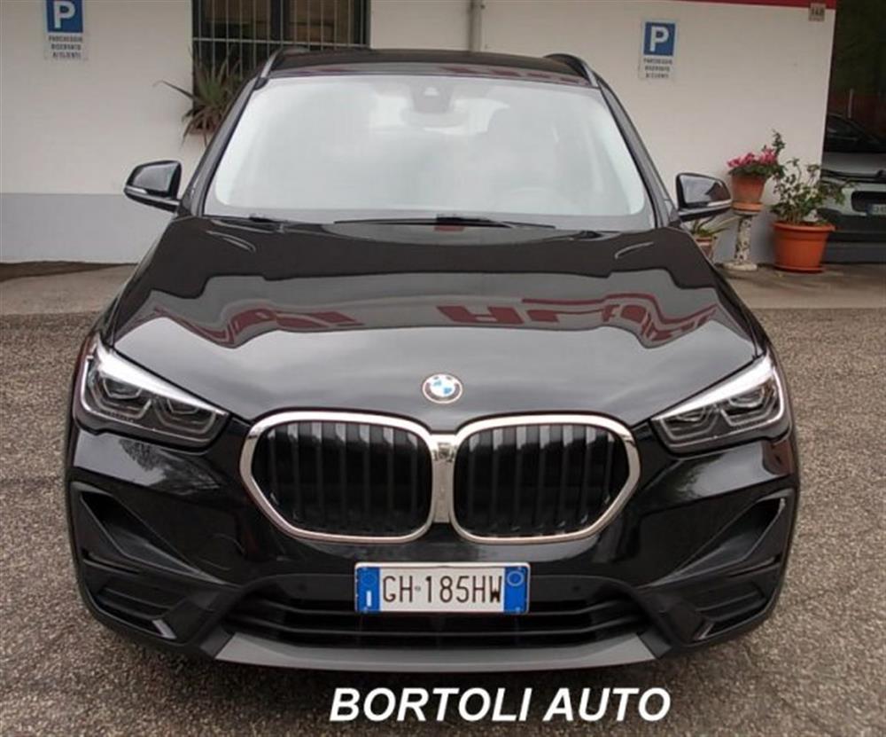X1   X1 xDrive18d 28.000 KM