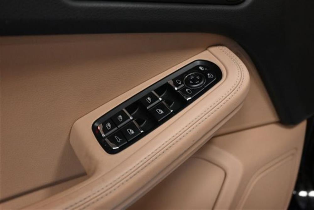 Macan   Macan 2.0 PDK PCM TETTO LE