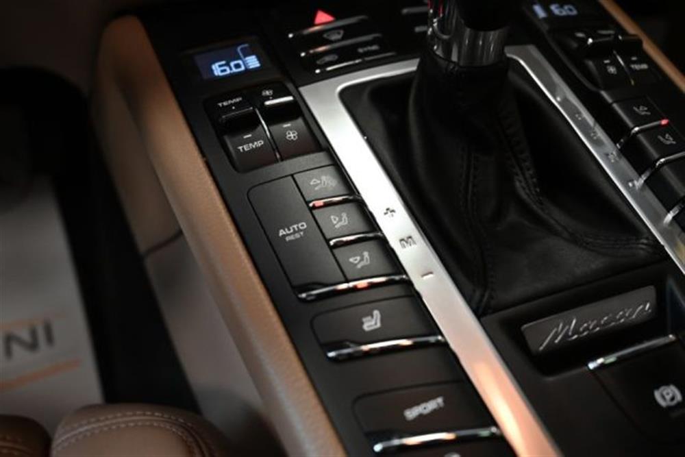 Macan   Macan 2.0 PDK PCM TETTO LE