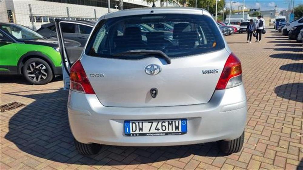 Yaris   Yaris 1.0 5 porte Sol