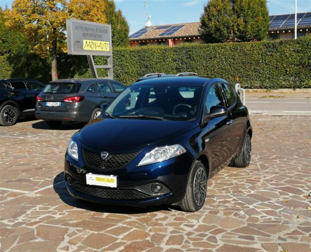 Ypsilon   Ypsilon 1.0 FireFly 5 porte