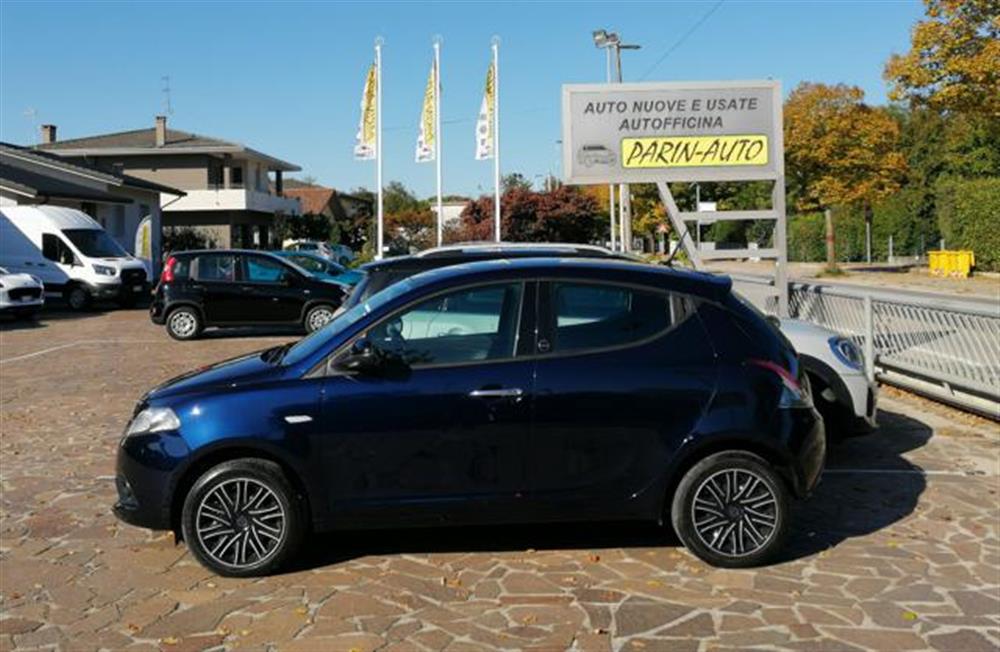 Ypsilon   Ypsilon 1.0 FireFly 5 porte