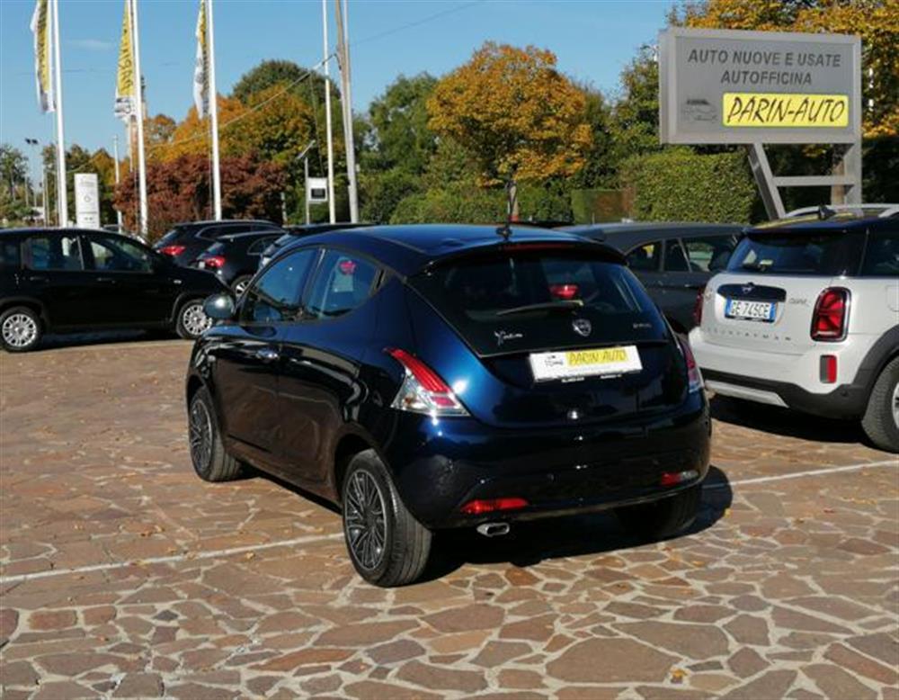 Ypsilon   Ypsilon 1.0 FireFly 5 porte