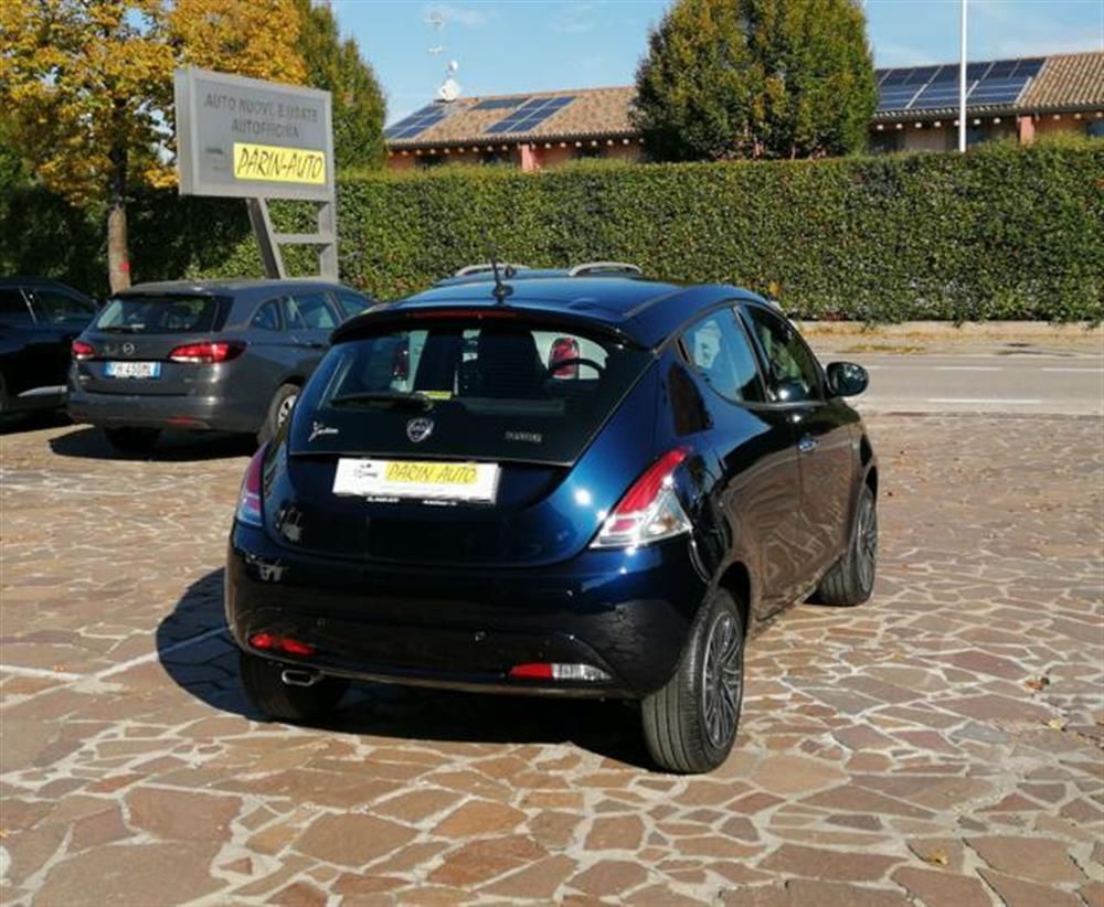 Ypsilon   Ypsilon 1.0 FireFly 5 porte