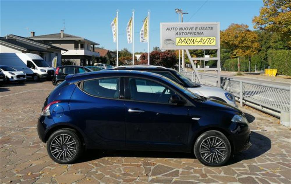 Ypsilon   Ypsilon 1.0 FireFly 5 porte