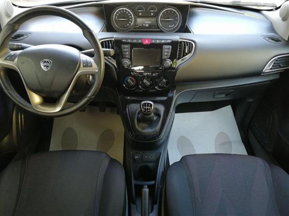 Ypsilon   Ypsilon 1.0 FireFly 5 porte