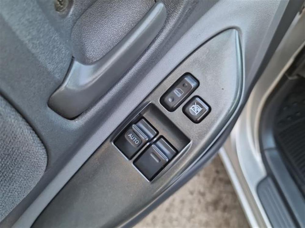 Yaris   Yaris 1.0i 16V cat 5 porte