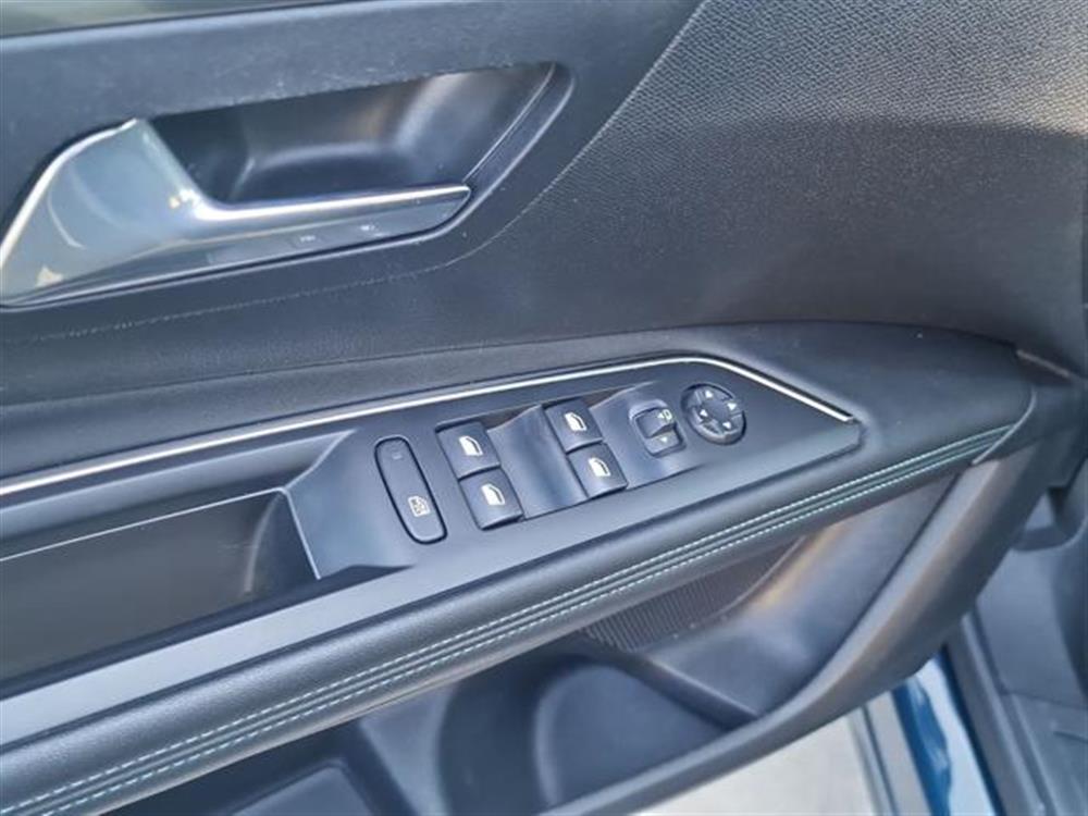 3008   3008 BlueHDi 130 S&S Acti