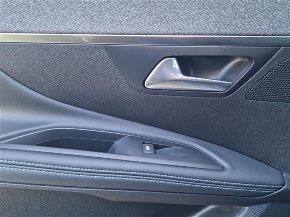 3008   3008 BlueHDi 130 S&S Acti