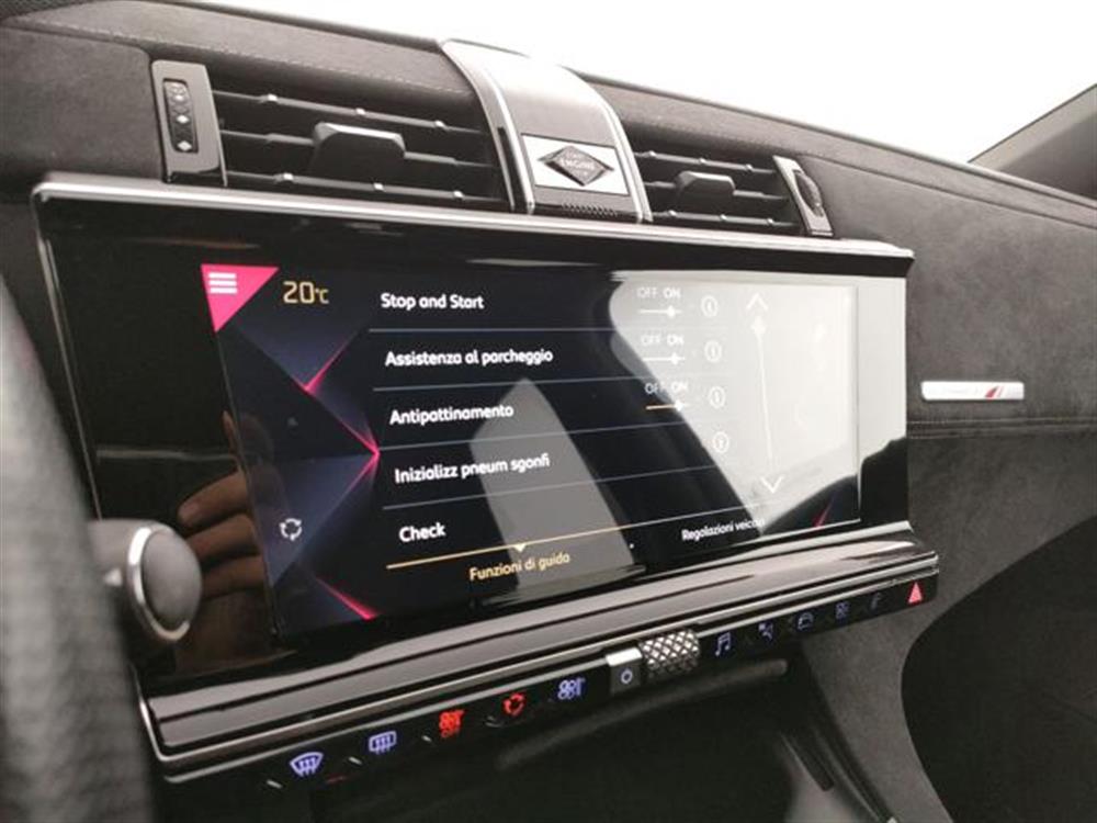 DS 7 Crossback   DS 7 Crossback BlueHDi 130 aut. Per