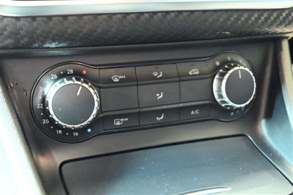 GLA 180   GLA 180 D EXECUTIVE AUT.TEL