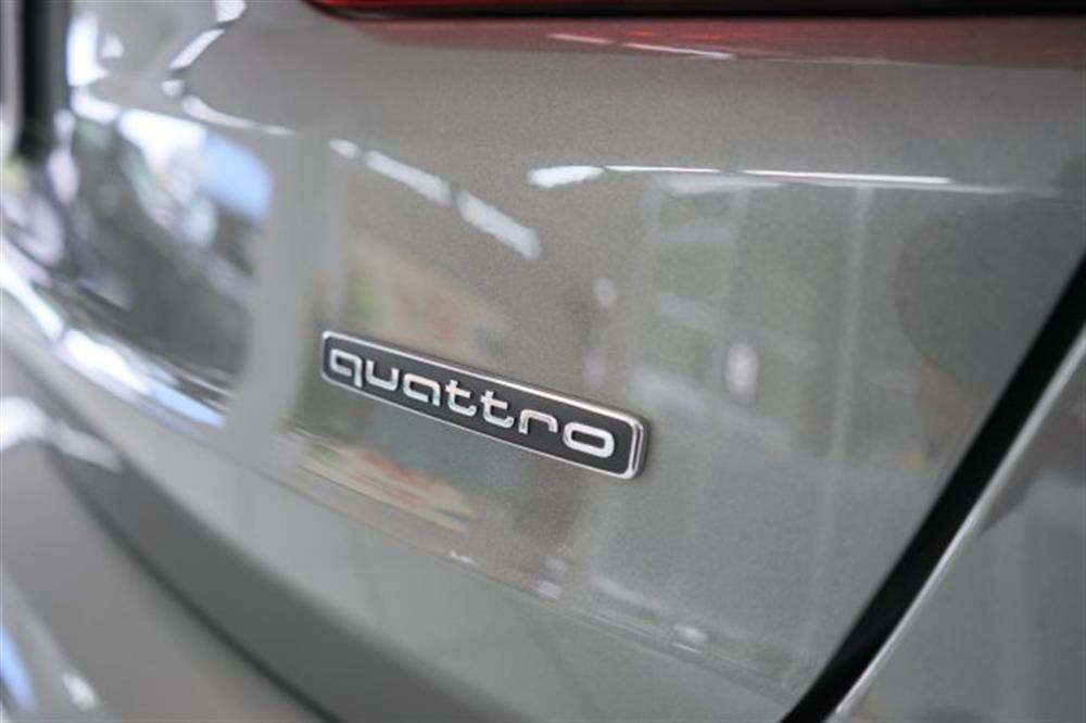 Q3   Q3 35 TDI quattro S tro