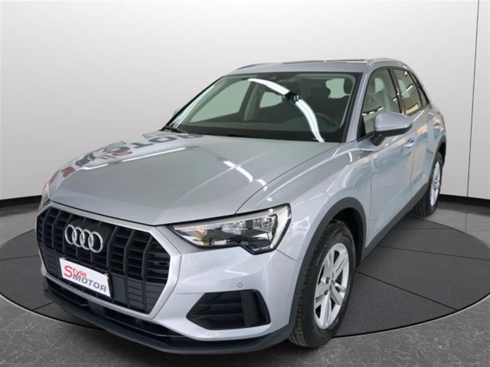 Q3   Q3 35 TDI S tronic Busi