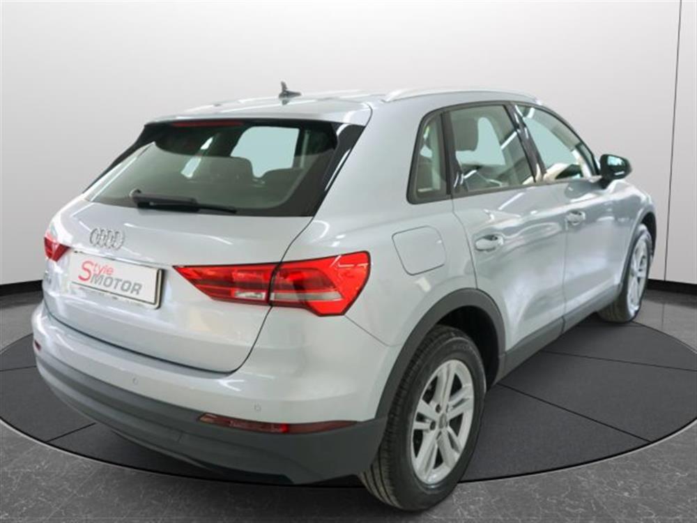 Q3   Q3 35 TDI S tronic Busi