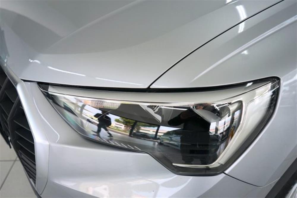 Q3   Q3 35 TDI S tronic Busi