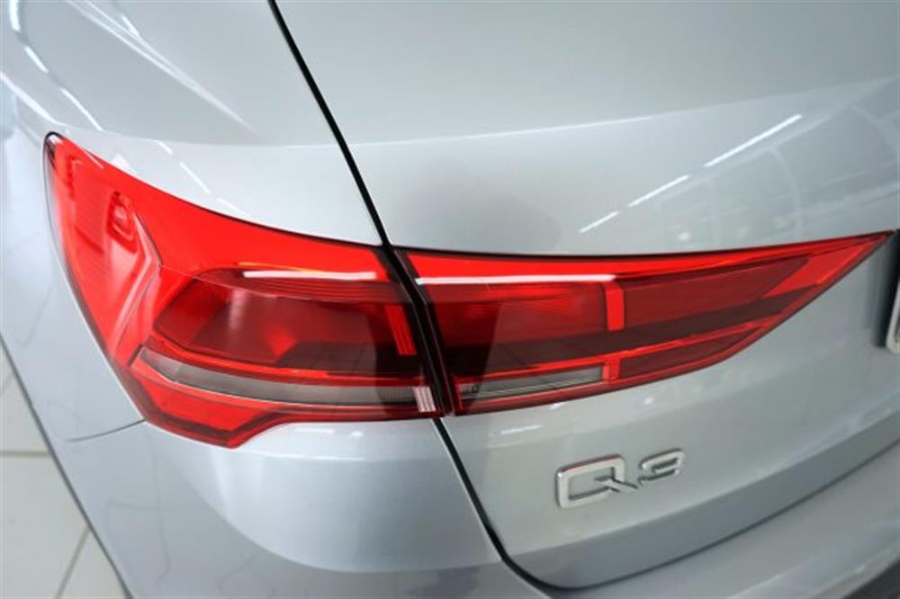Q3   Q3 35 TDI S tronic Busi