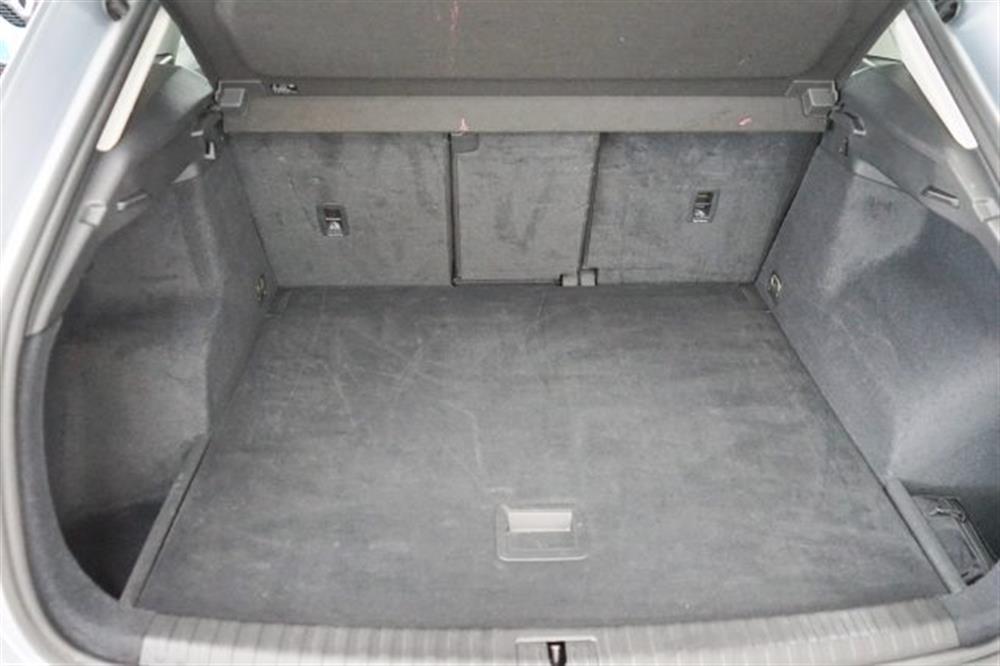 Q3   Q3 35 TDI S tronic Busi