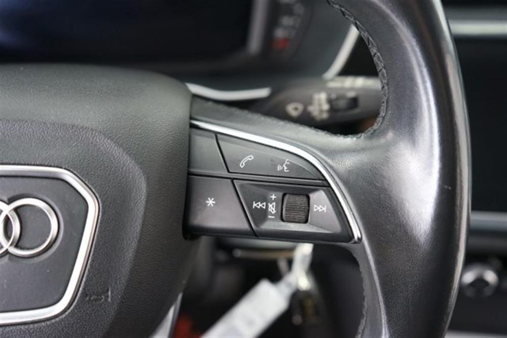 Q3   Q3 35 TDI S tronic Busi