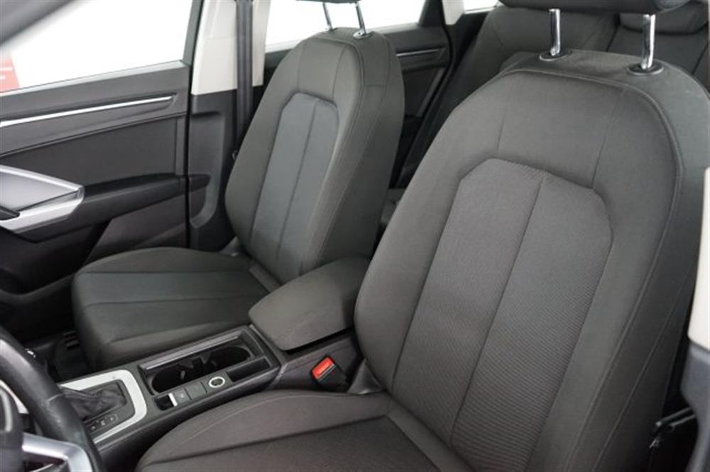 Q3   Q3 35 TDI S tronic Busi