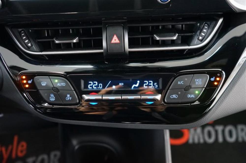 C-HR C-HR 1.8 Hybrid E-CVT Bus