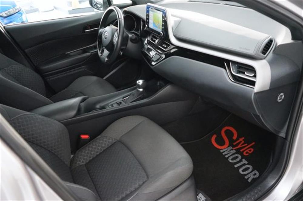 C-HR C-HR 1.8 Hybrid E-CVT Bus