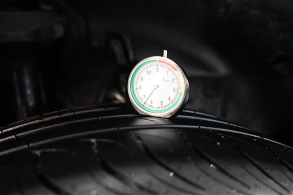 C-HR C-HR 1.8 Hybrid E-CVT Bus