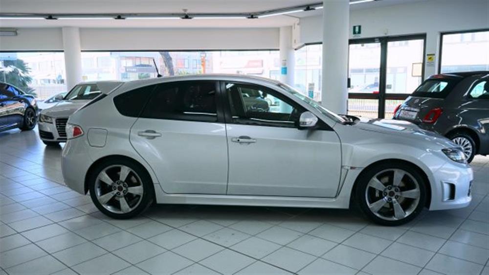 Impreza   Impreza 2.5 WRX STi ITALIANA