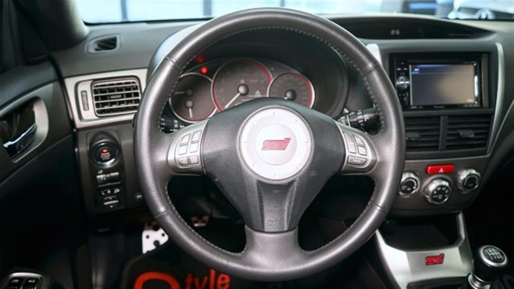 Impreza   Impreza 2.5 WRX STi ITALIANA