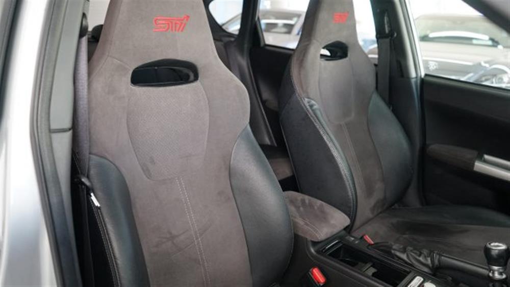 Impreza   Impreza 2.5 WRX STi ITALIANA