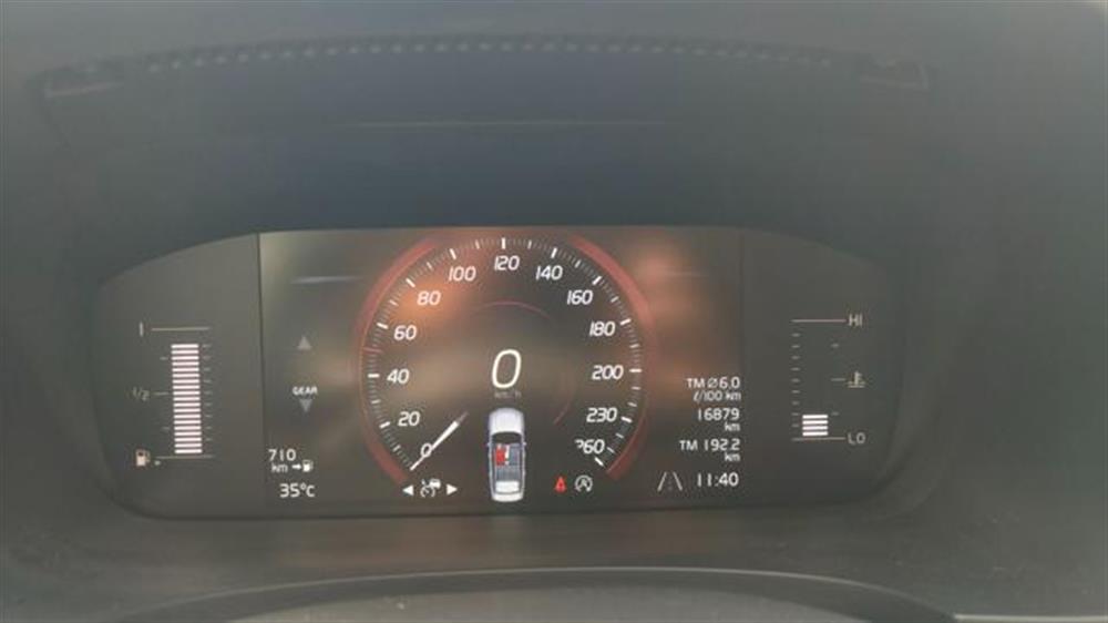 S90   S90 D3 Momentum 17.000KM