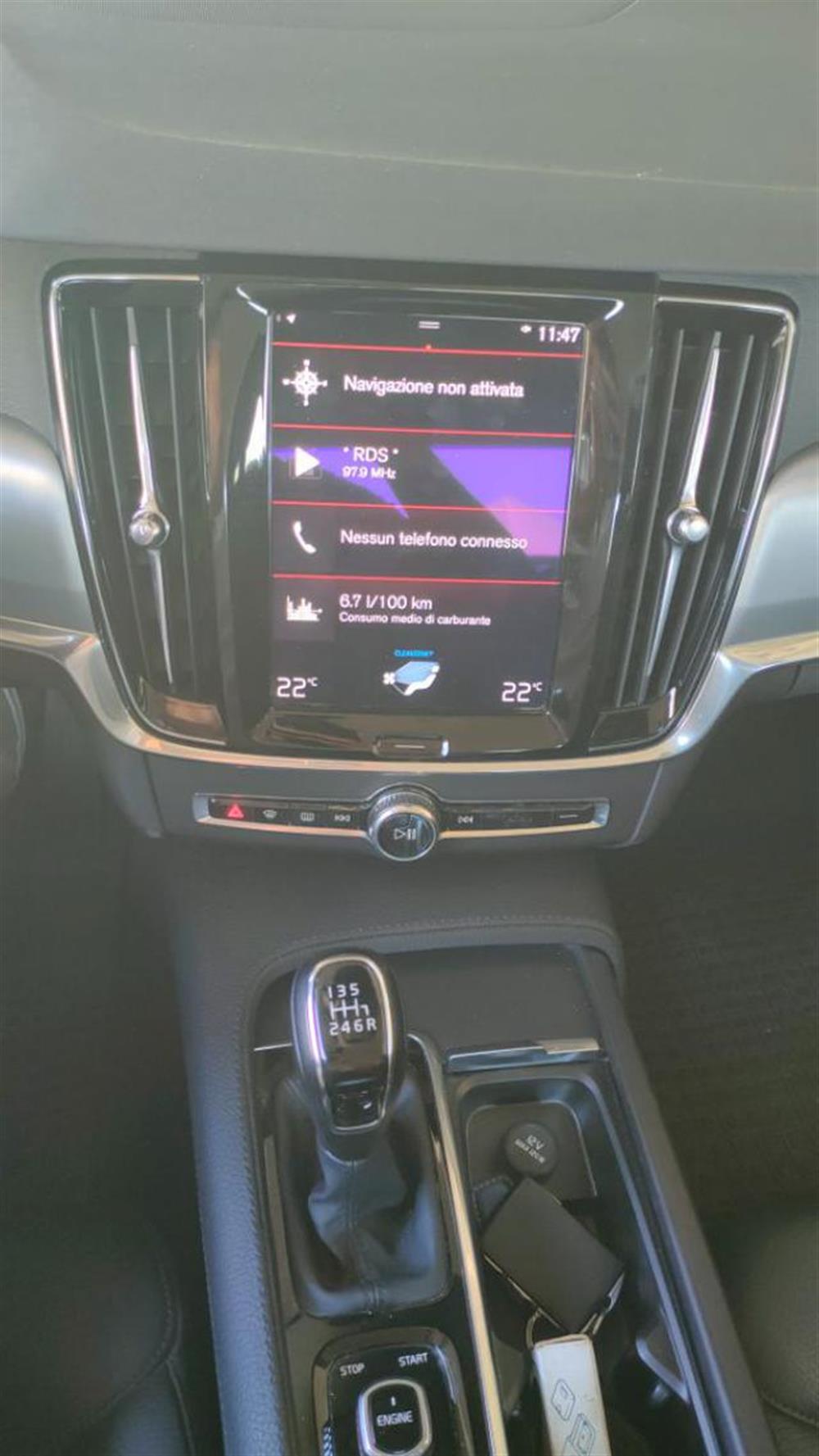 S90   S90 D3 Momentum 17.000KM