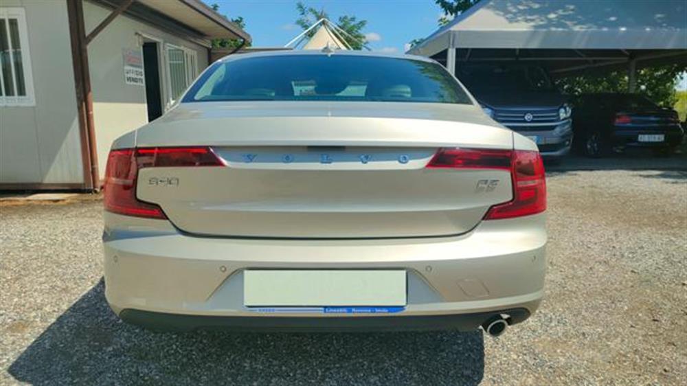 S90   S90 D3 Momentum 17.000KM