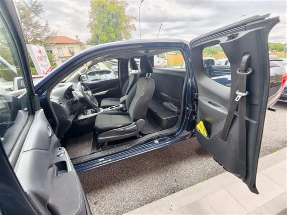 Navara   Navara 2.3 dCi 4WD King Cab
