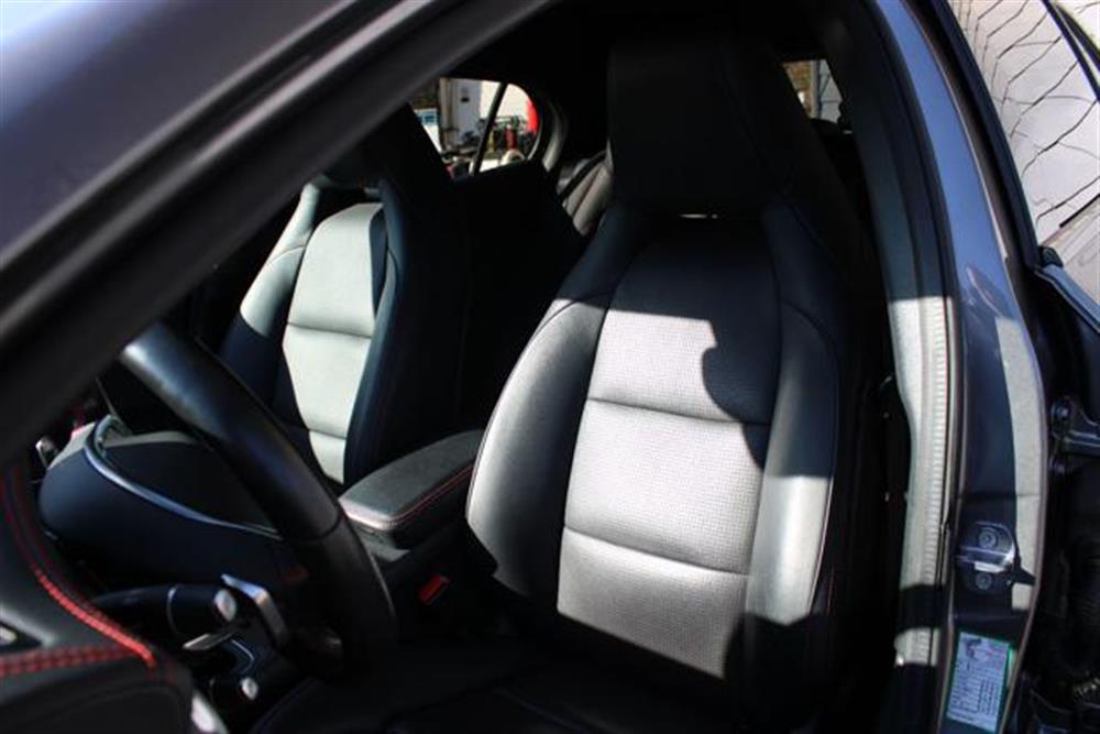 GLA 220 GLA 220 d 4Matic Premium AMG