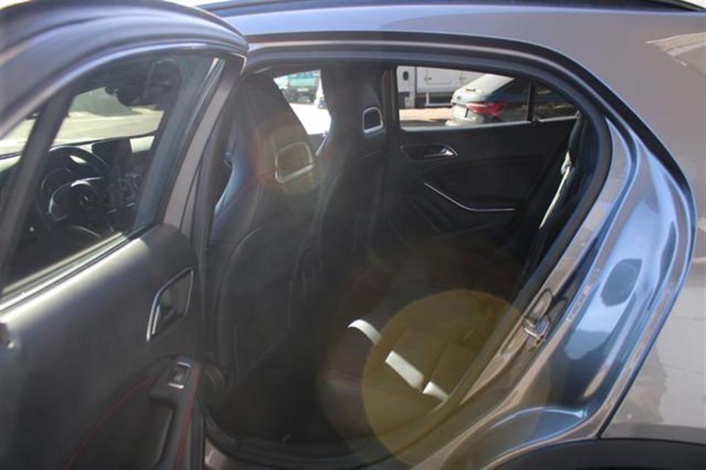 GLA 220 GLA 220 d 4Matic Premium AMG
