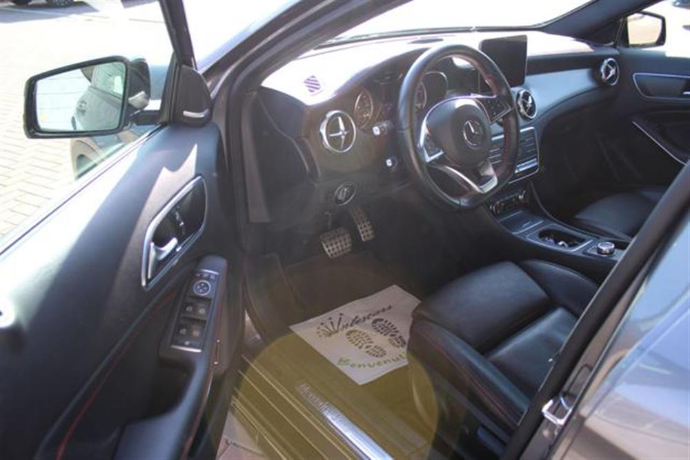 GLA 220 GLA 220 d 4Matic Premium AMG