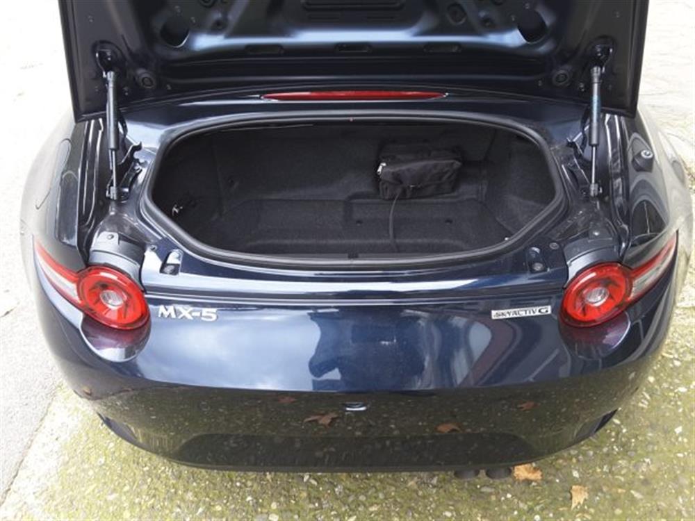 MX-5 MX-5 1.5L Skyactiv-G 132c