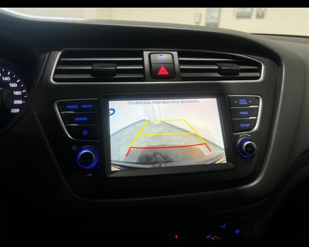 i20   i20 II -  1.2 mpi Connec