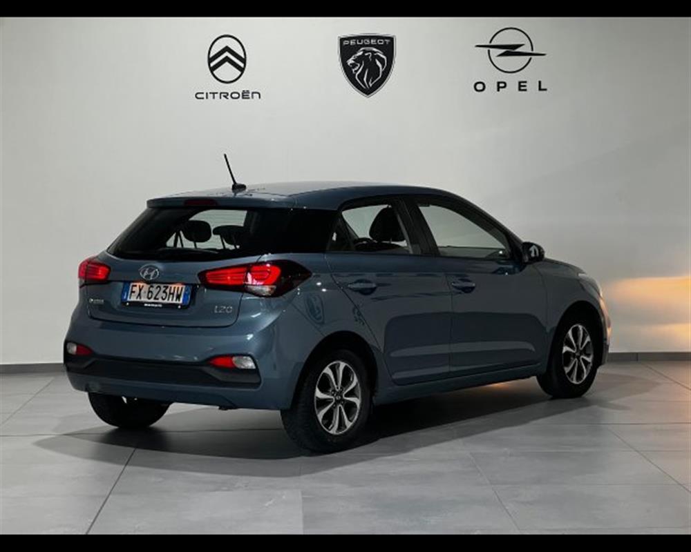 i20   i20 II -  1.2 mpi Connec