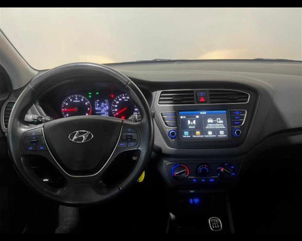 i20   i20 II -  1.2 mpi Connec