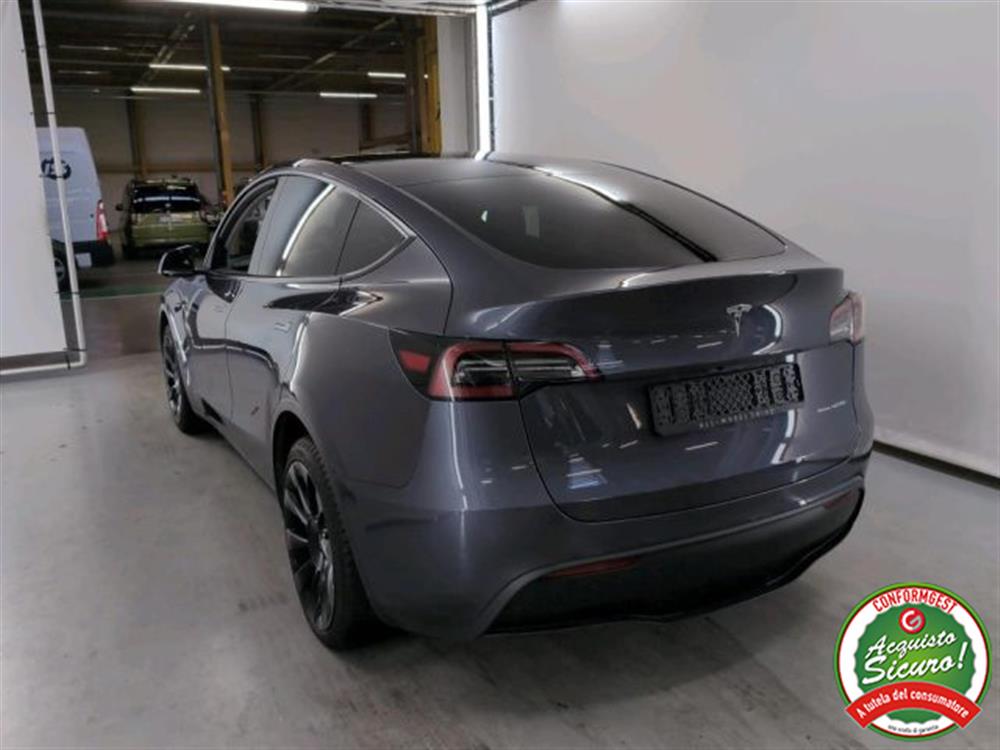 Model Y   Model Y Long Range AWD