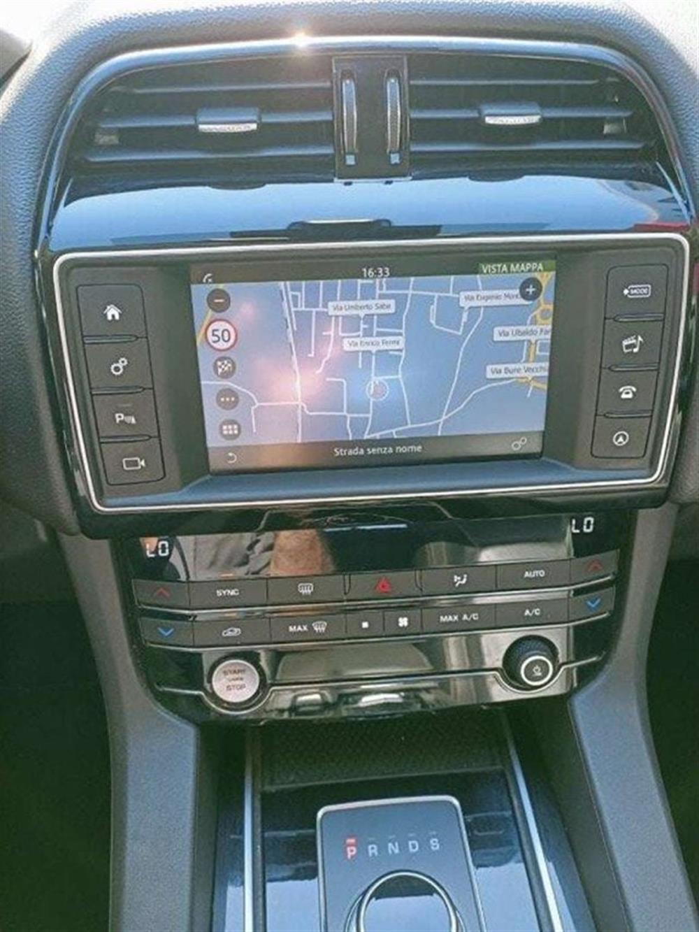 F-Pace   F-Pace 2.0d i4 Prestige awd