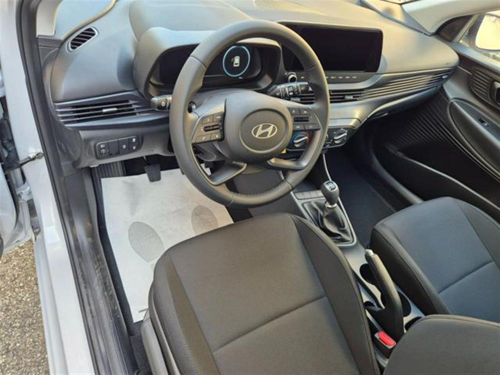 i20   i20 1.2 MPI MT Connectli