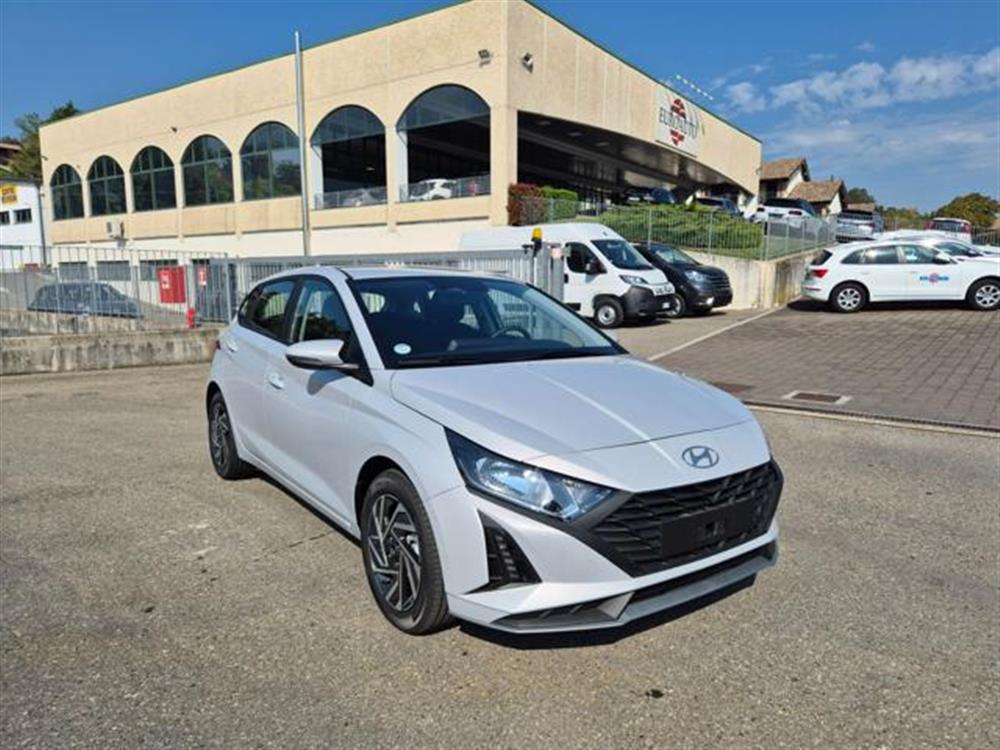 i20   i20 1.2 MPI MT Connectli