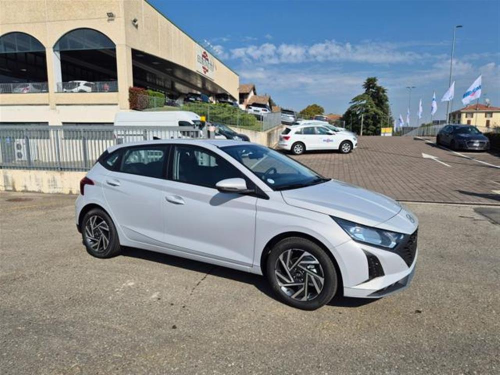 i20   i20 1.2 MPI MT Connectli