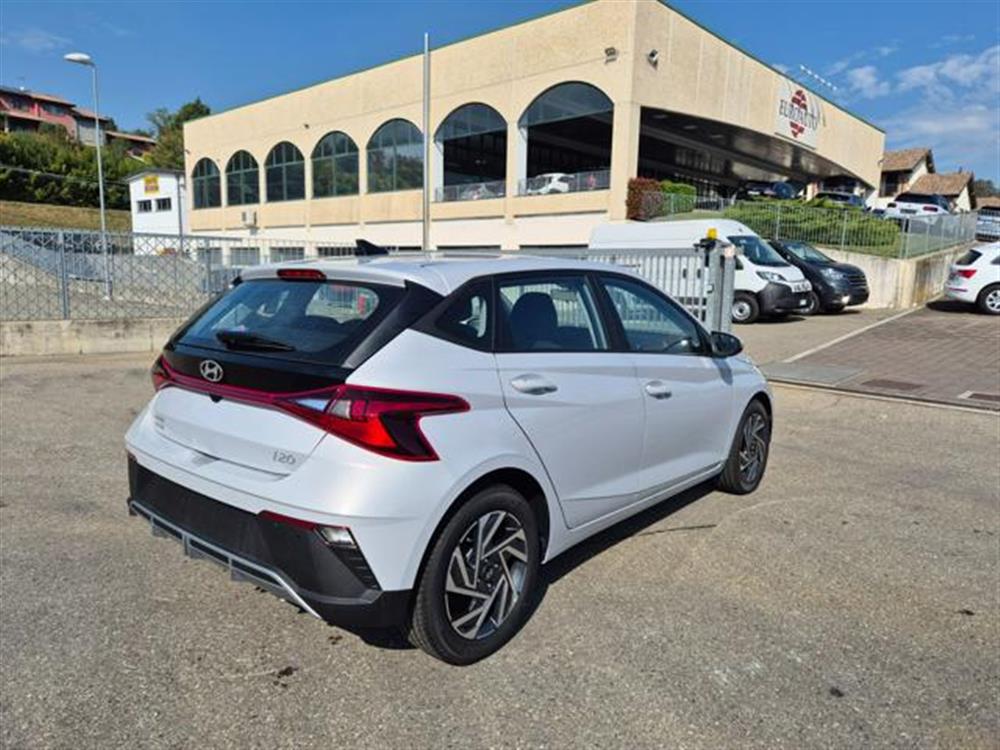 i20   i20 1.2 MPI MT Connectli