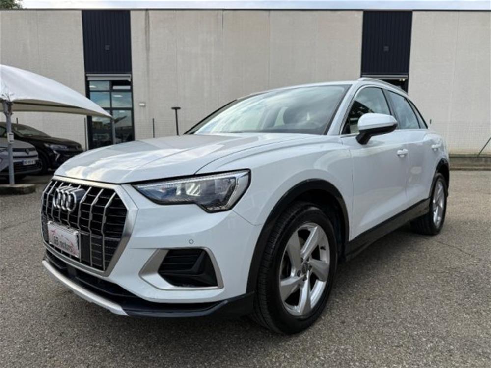 Q3   Q3 35 TDI S tronic Busi