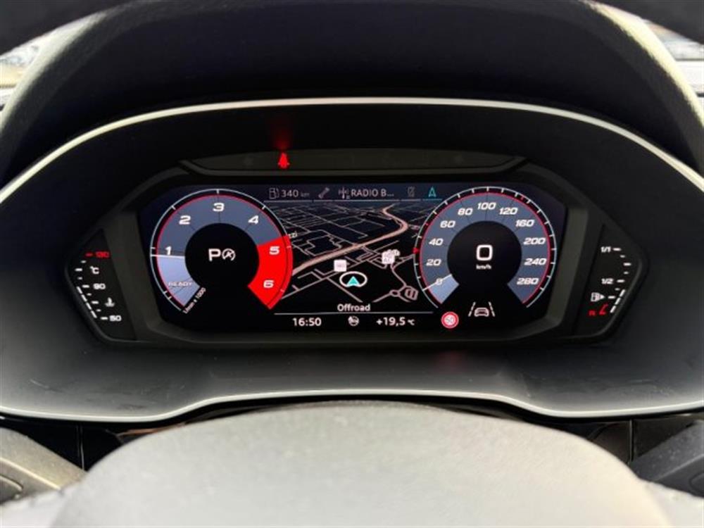 Q3   Q3 35 TDI S tronic Busi